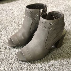 A.N.A. Wedge Heels